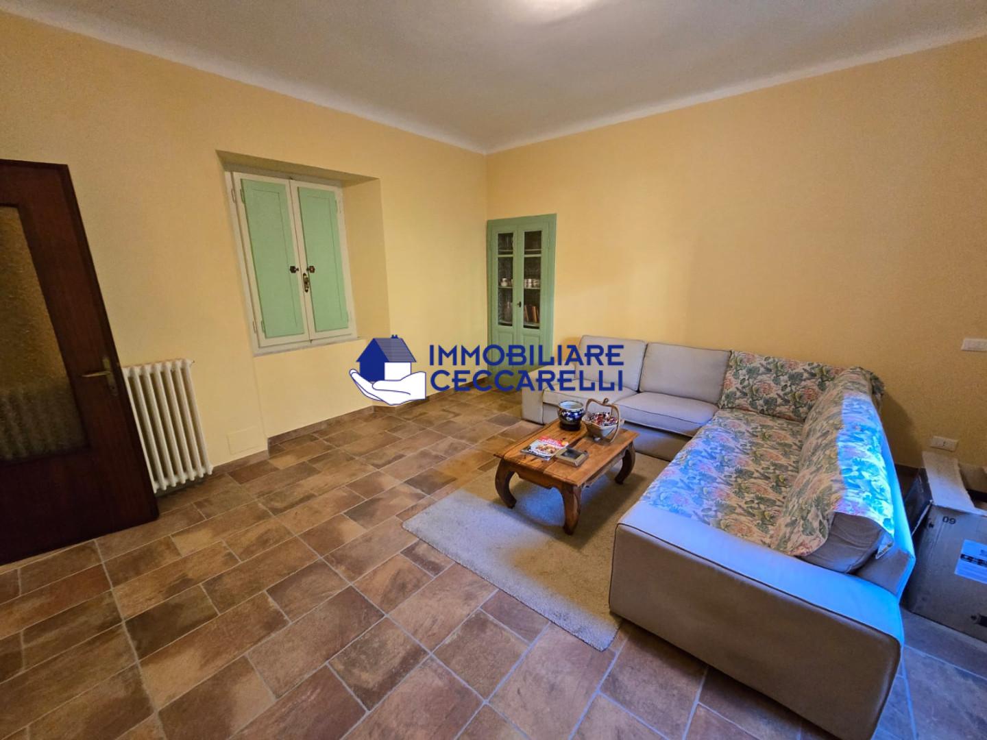 Casa indipendente con giardino, Massa canevara