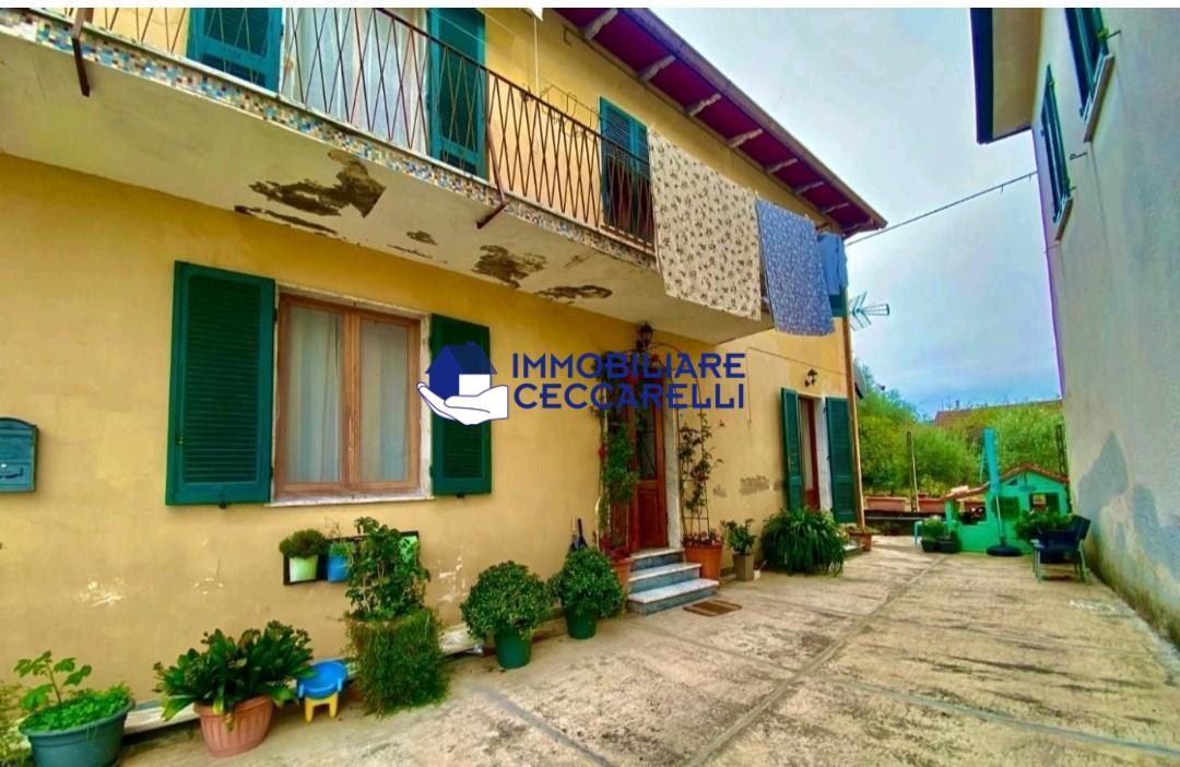 Casa indipendente in vendita, Massa turano