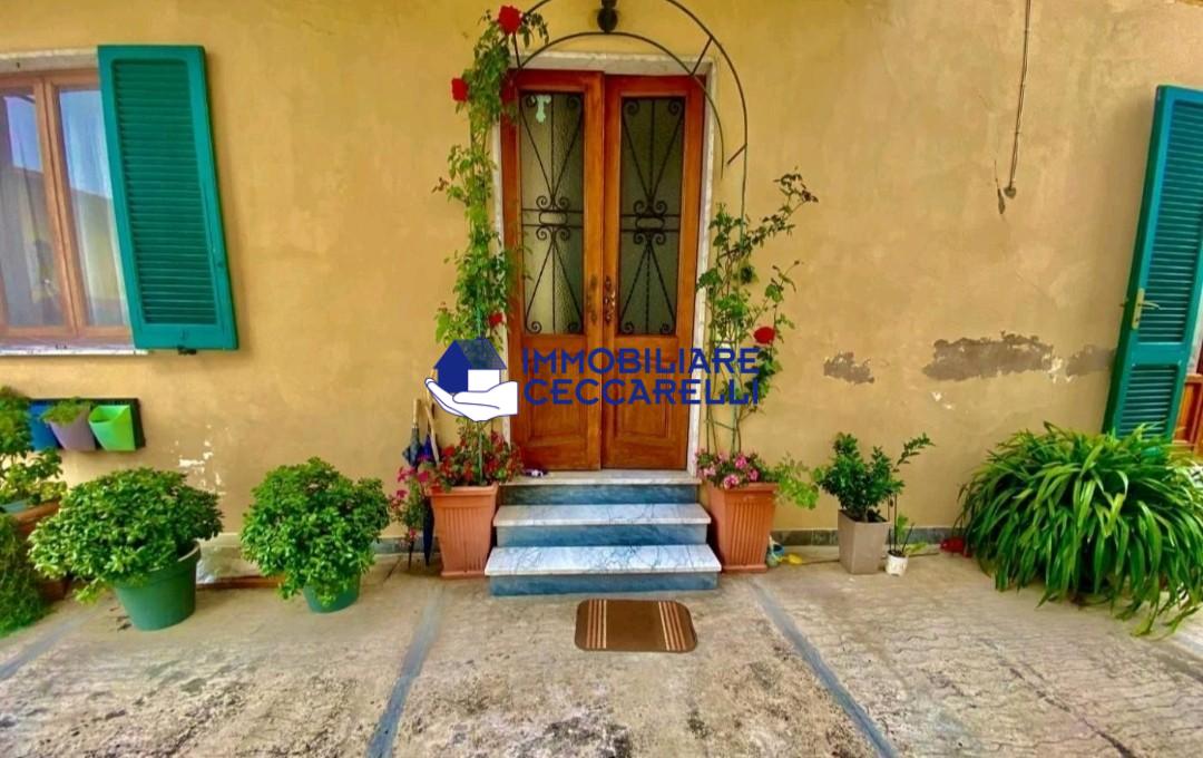 Casa indipendente in vendita, Massa turano