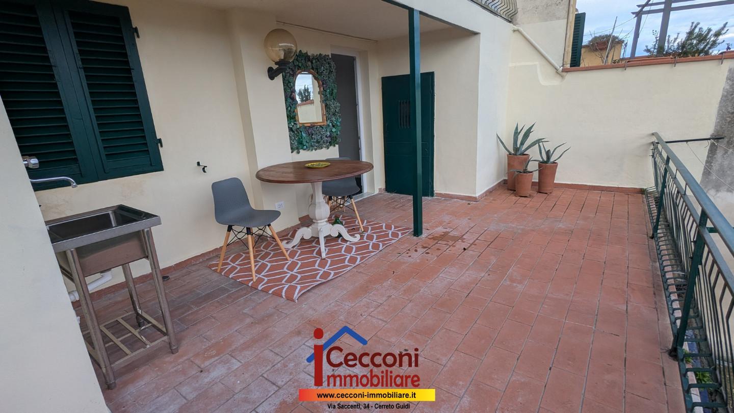 Trilocale arredato in affitto a Cerreto Guidi