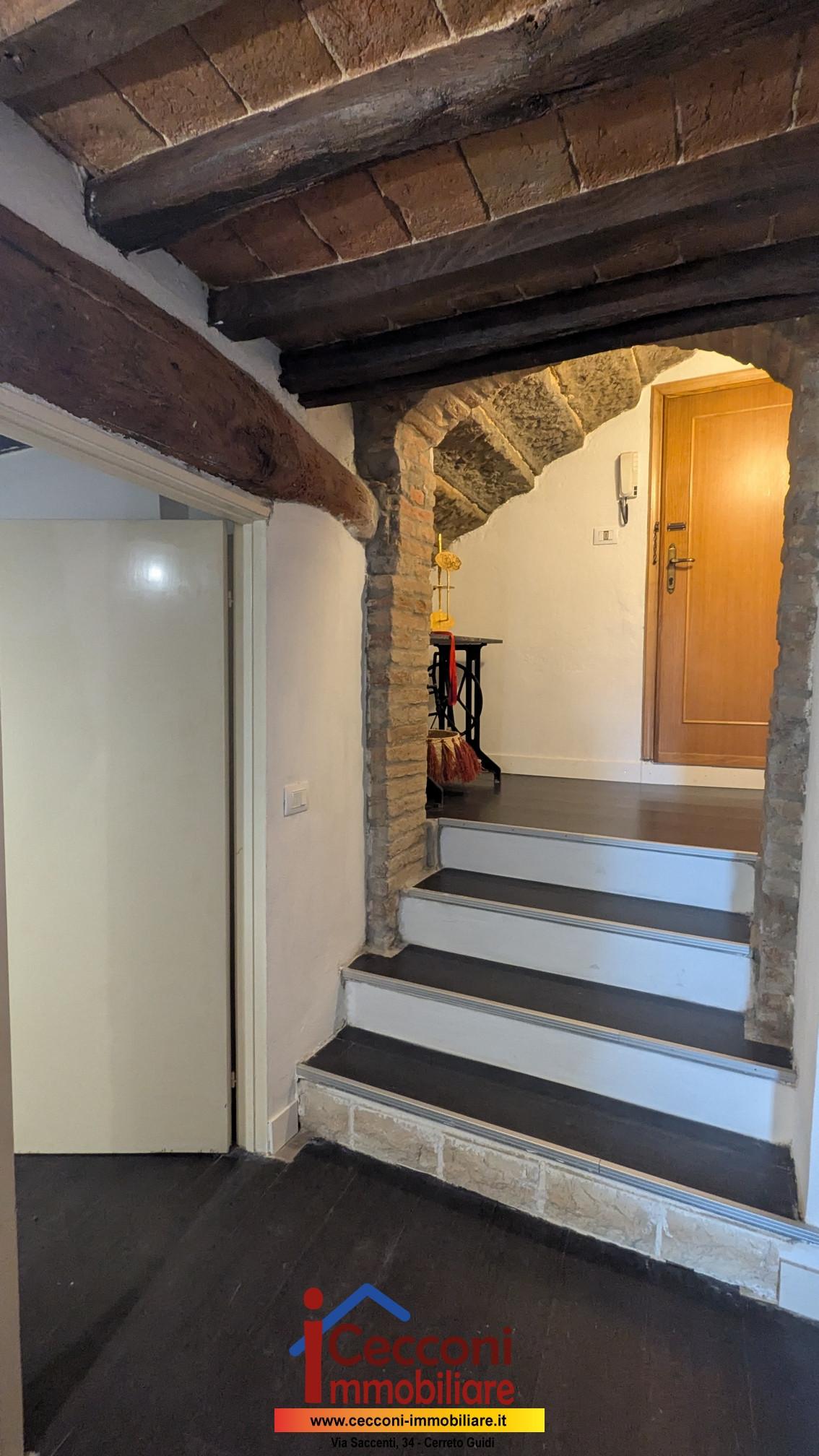 Trilocale arredato in affitto a Cerreto Guidi