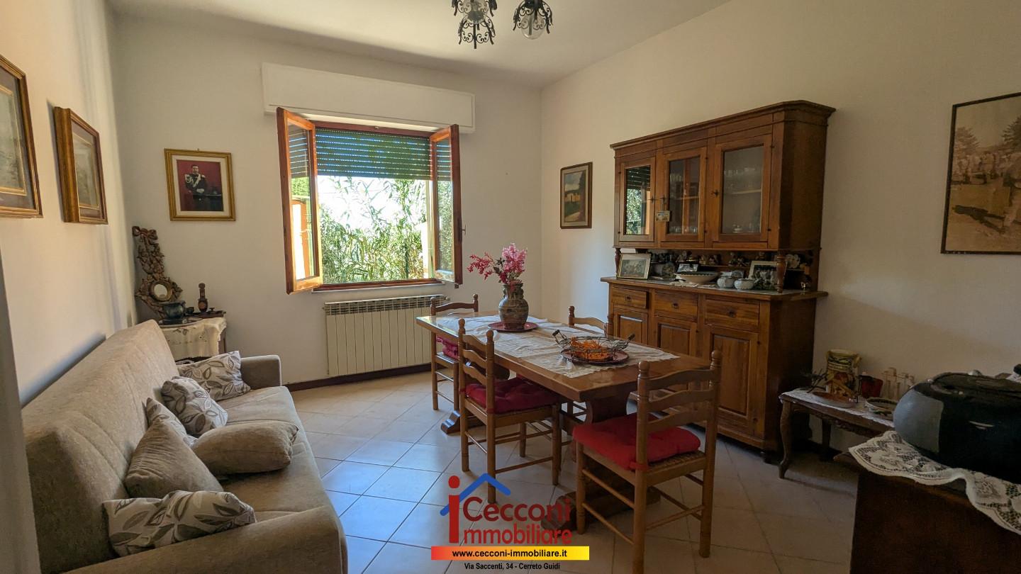 Appartamento con giardino a Vinci