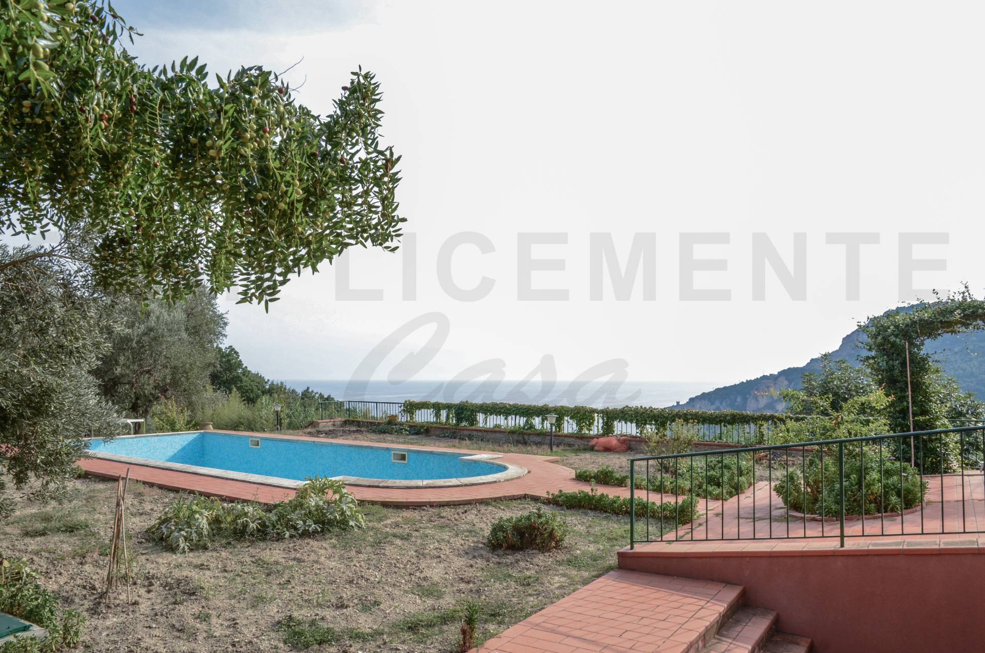 Villa in vendita a Finale Ligure