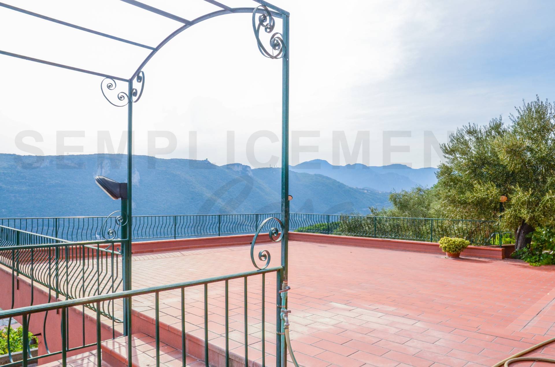 Villa in vendita a Finale Ligure