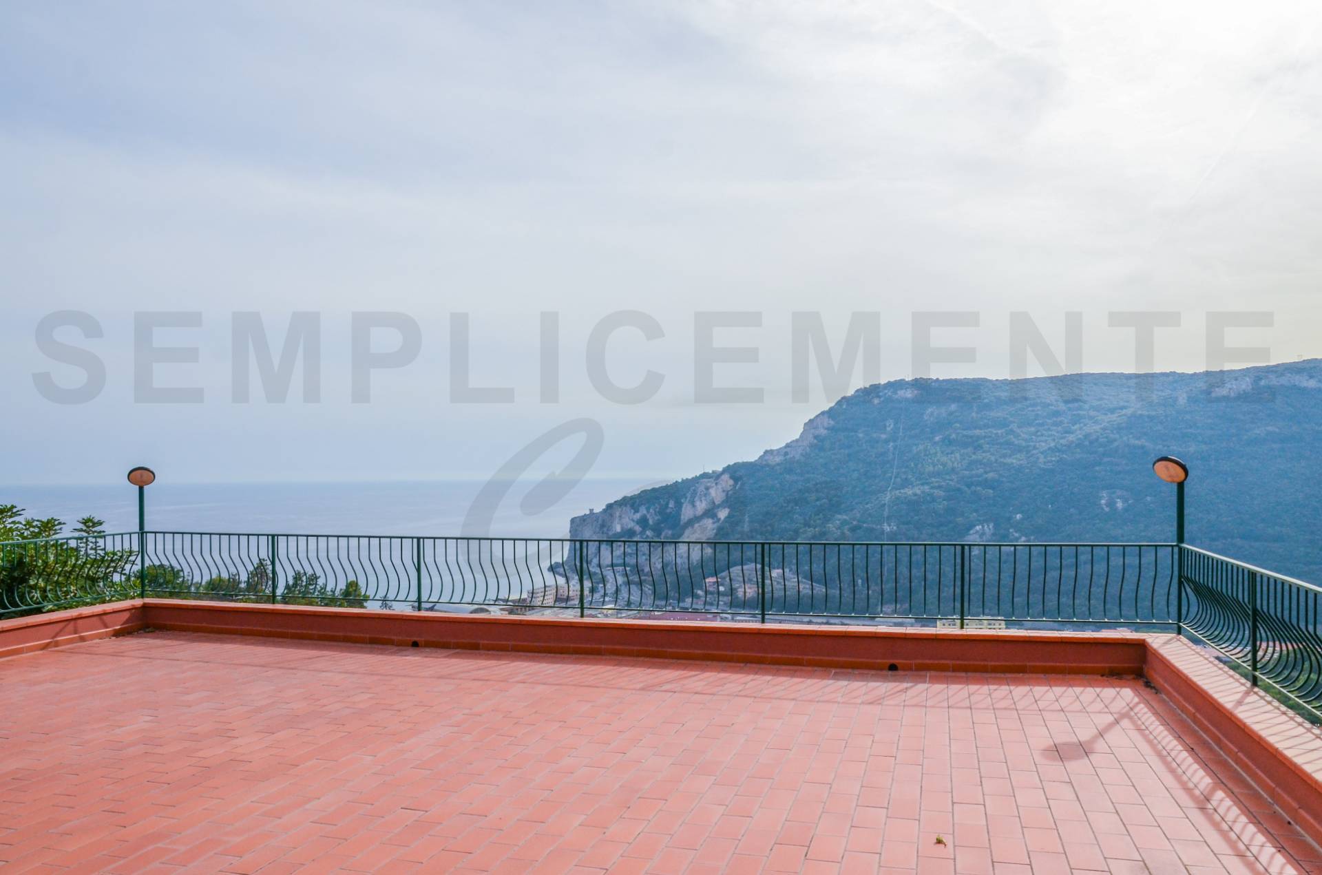 Villa in vendita a Finale Ligure