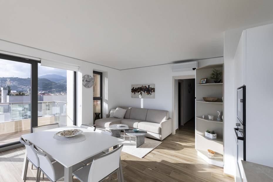 Appartamento in vendita a Pietra Ligure