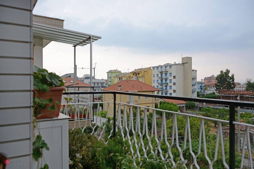 Appartamento in vendita a Loano