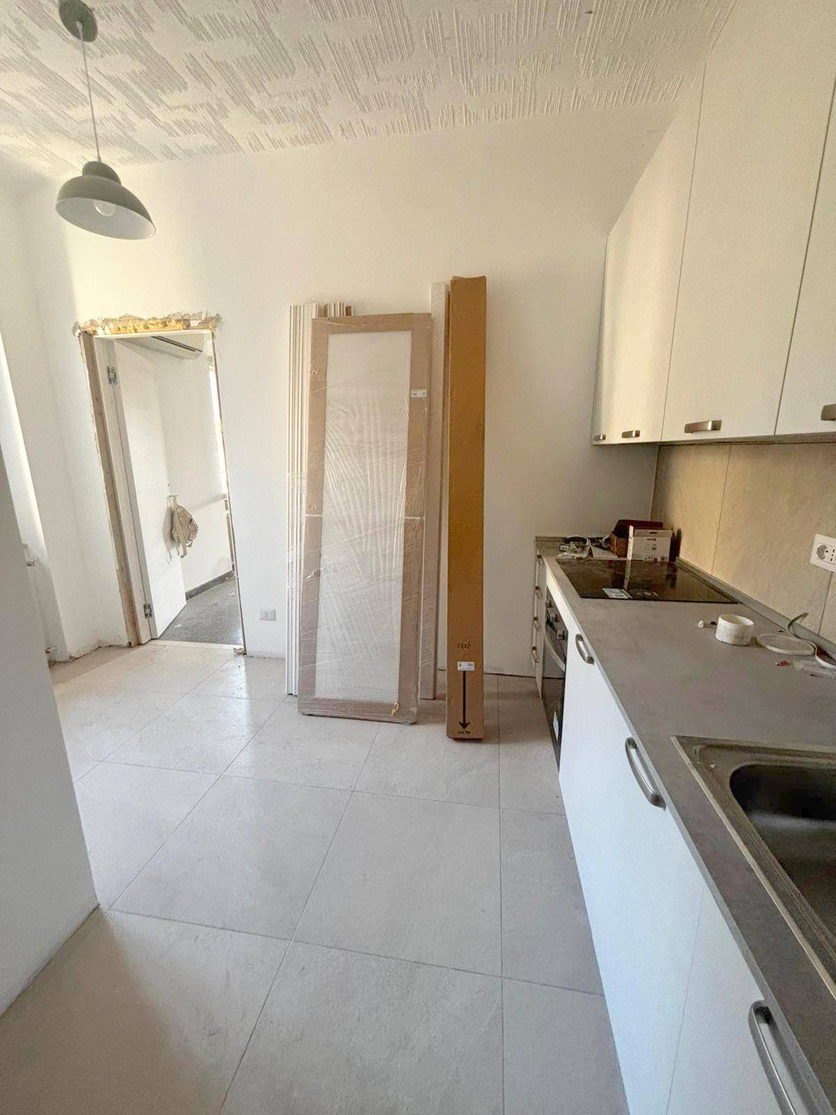 Appartamento in vendita a Genova, Sestri Ponente