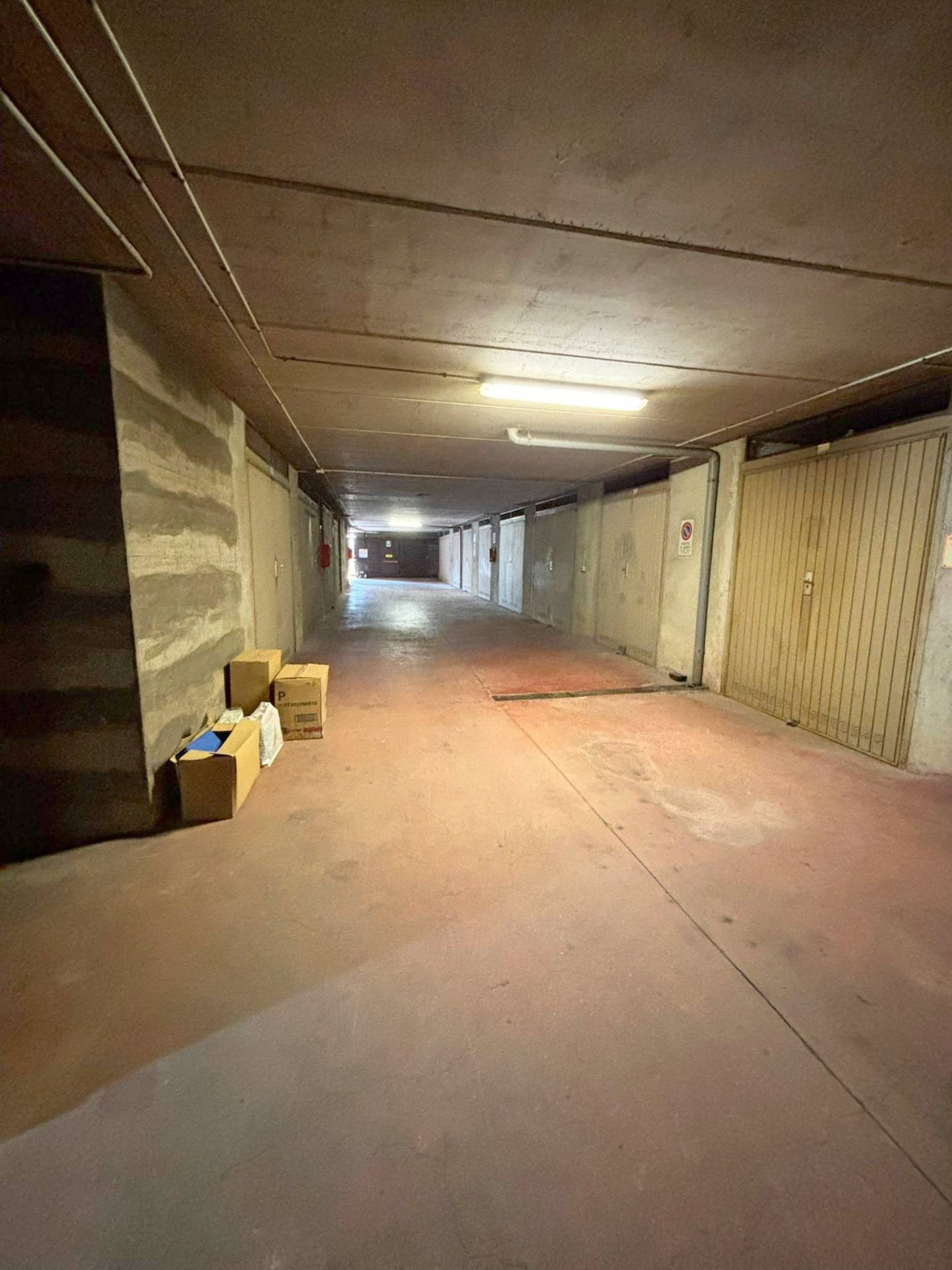 Box in vendita a Genova, Sestri Ponente