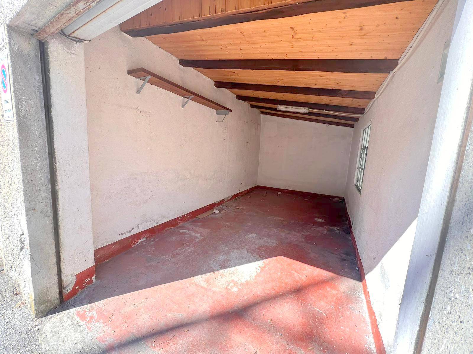 Box in vendita a Genova, Pegli