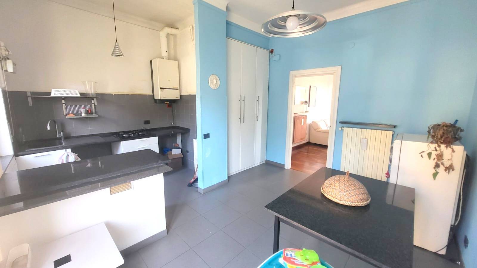 Appartamento in vendita a Genova, Sestri Ponente