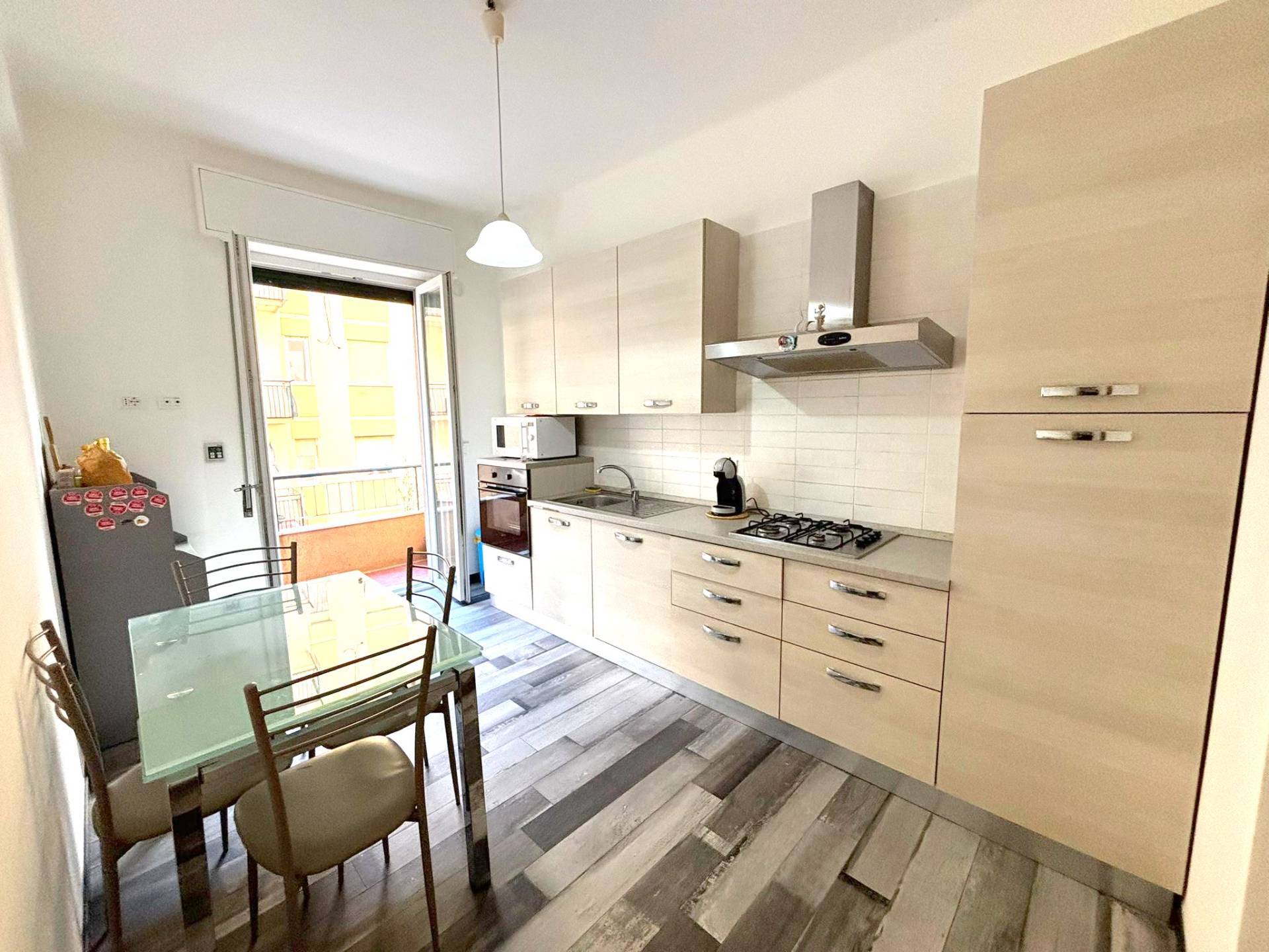 Appartamento in vendita a Genova, Sestri Ponente