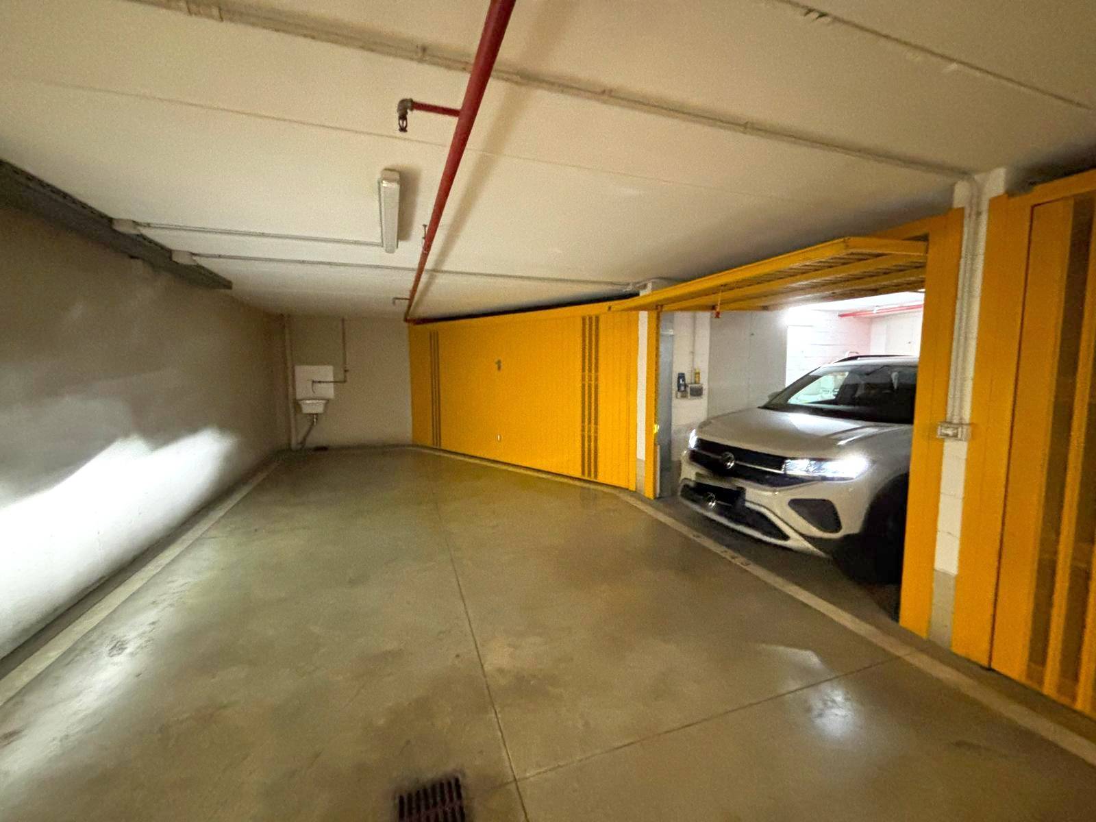 Box o garage in vendita a Genova, Sestri Ponente