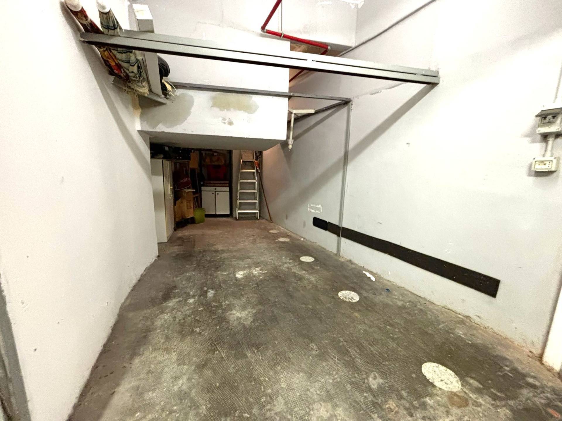 Box o garage in affitto a Genova, Sestri Ponente