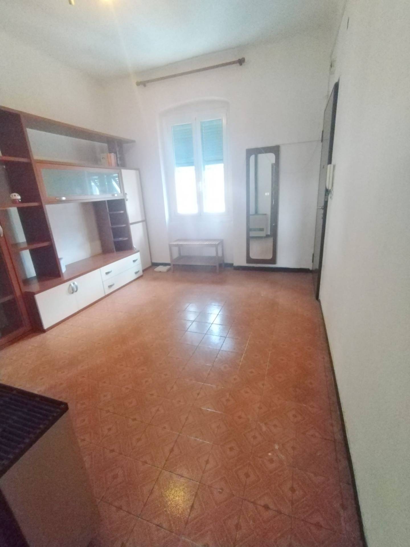 Appartamento in vendita a Genova, Rivarolo