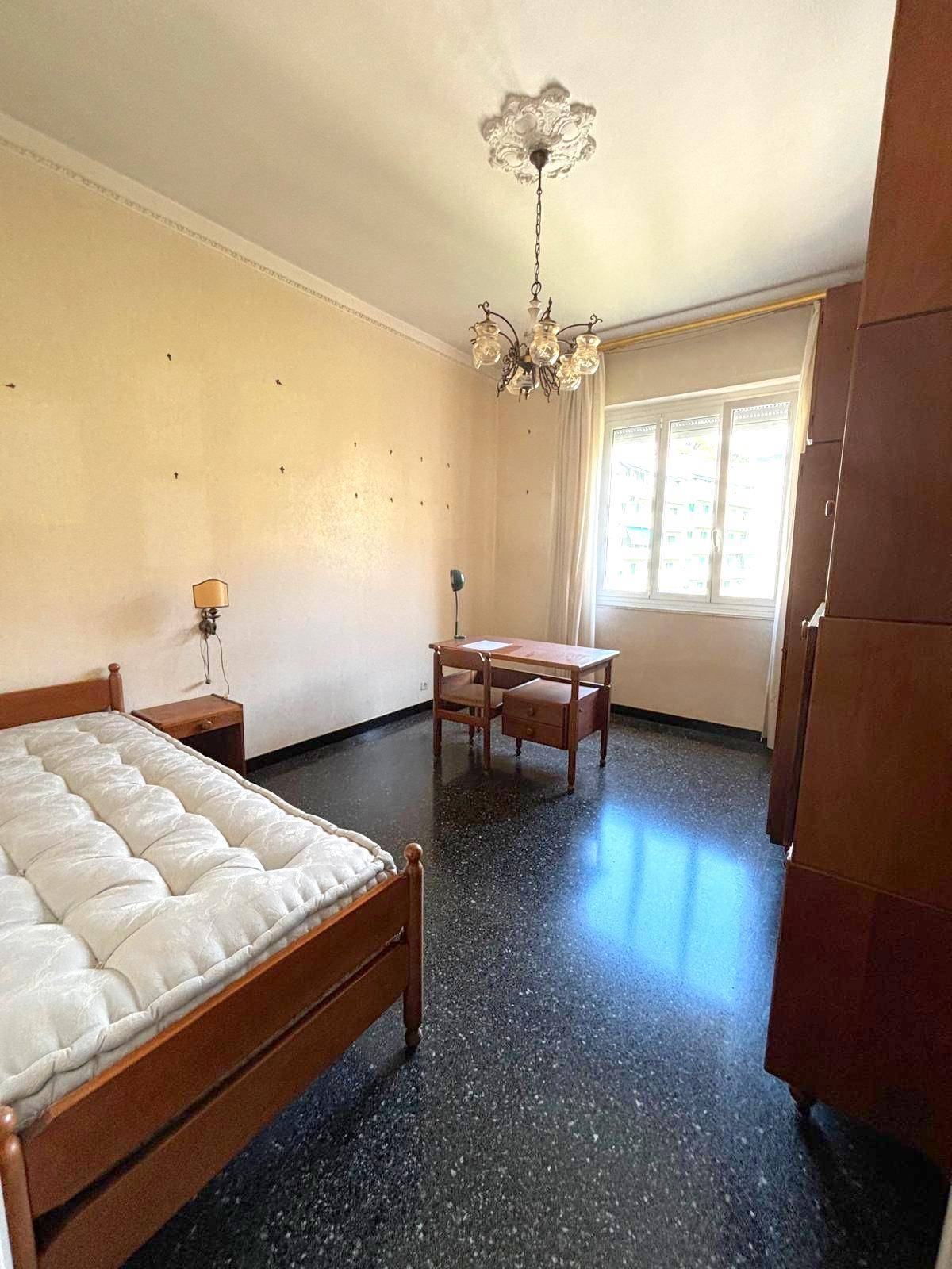 Appartamento in vendita a Genova, Sestri Ponente