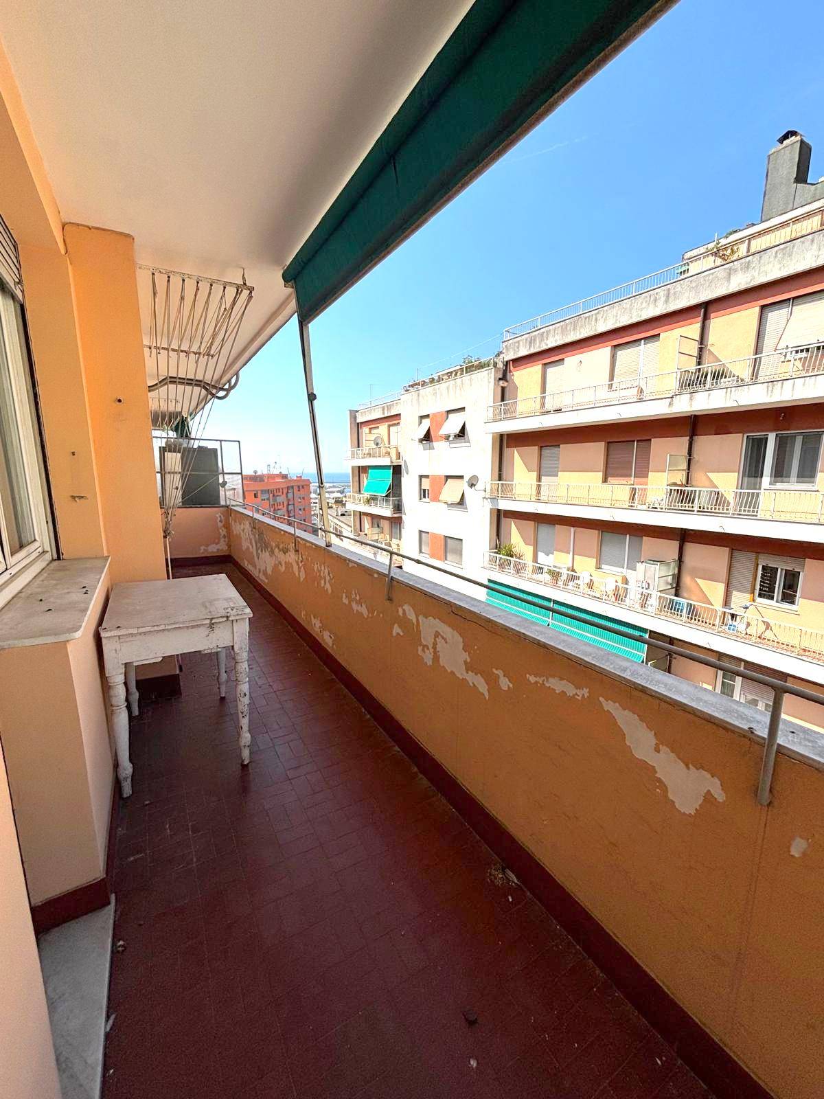 Appartamento in vendita a Genova, Sestri Ponente