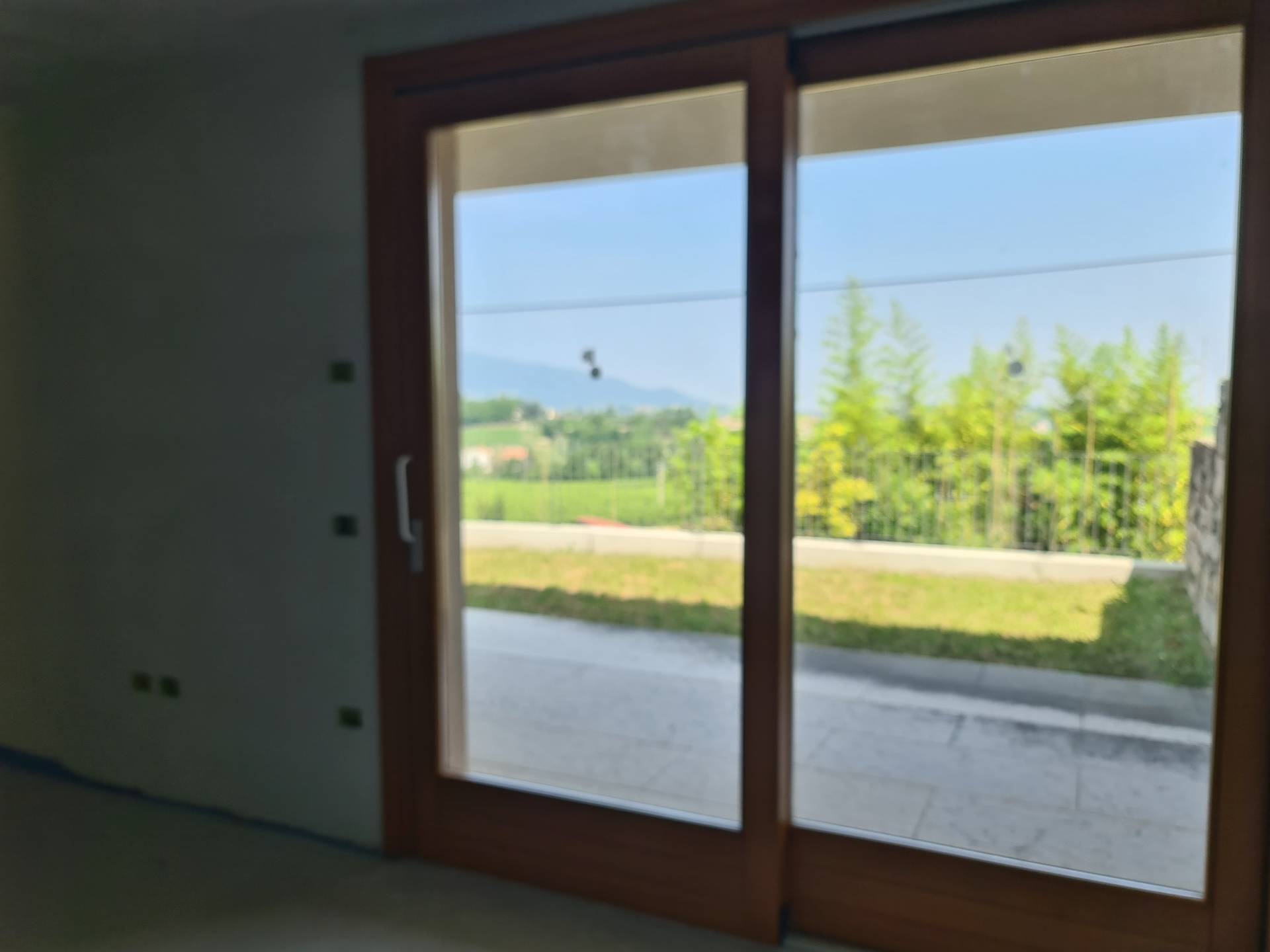 Villa bifamiliare in vendita a Conegliano, Scomigo