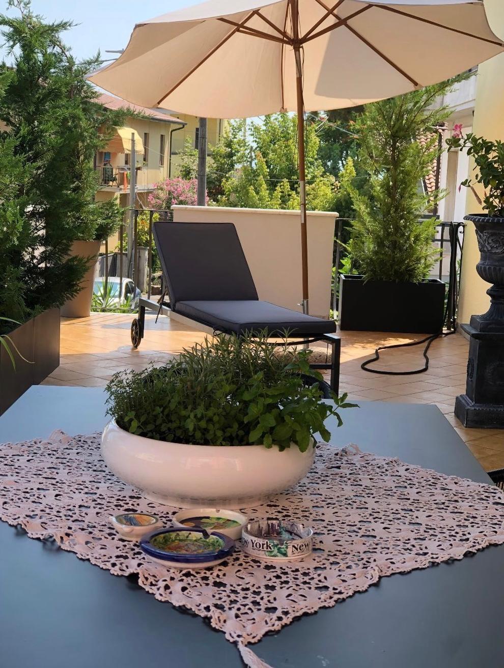 Casa indipendente con giardino, Massa marina di