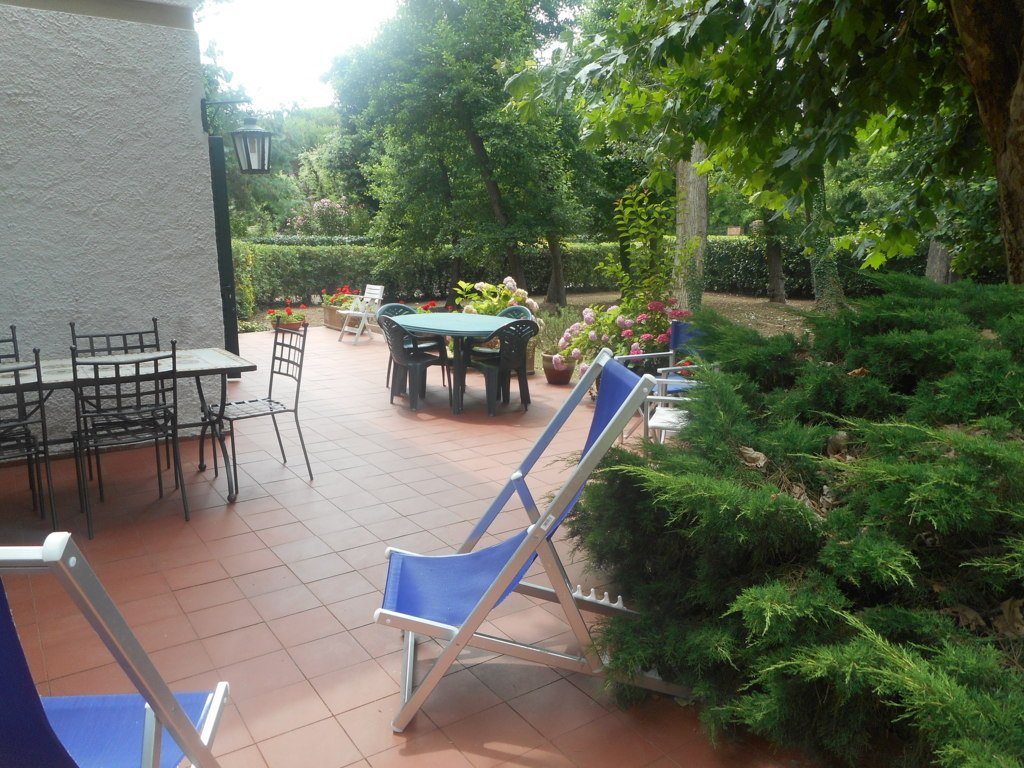 Villa arredata in affitto, Massa ronchi