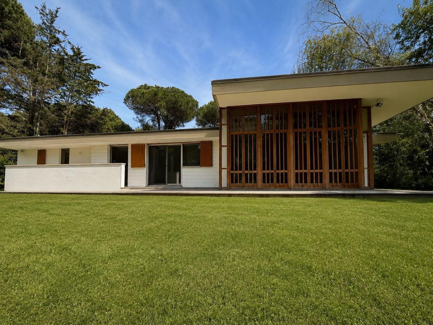 Villa in vendita, Massa poveromo