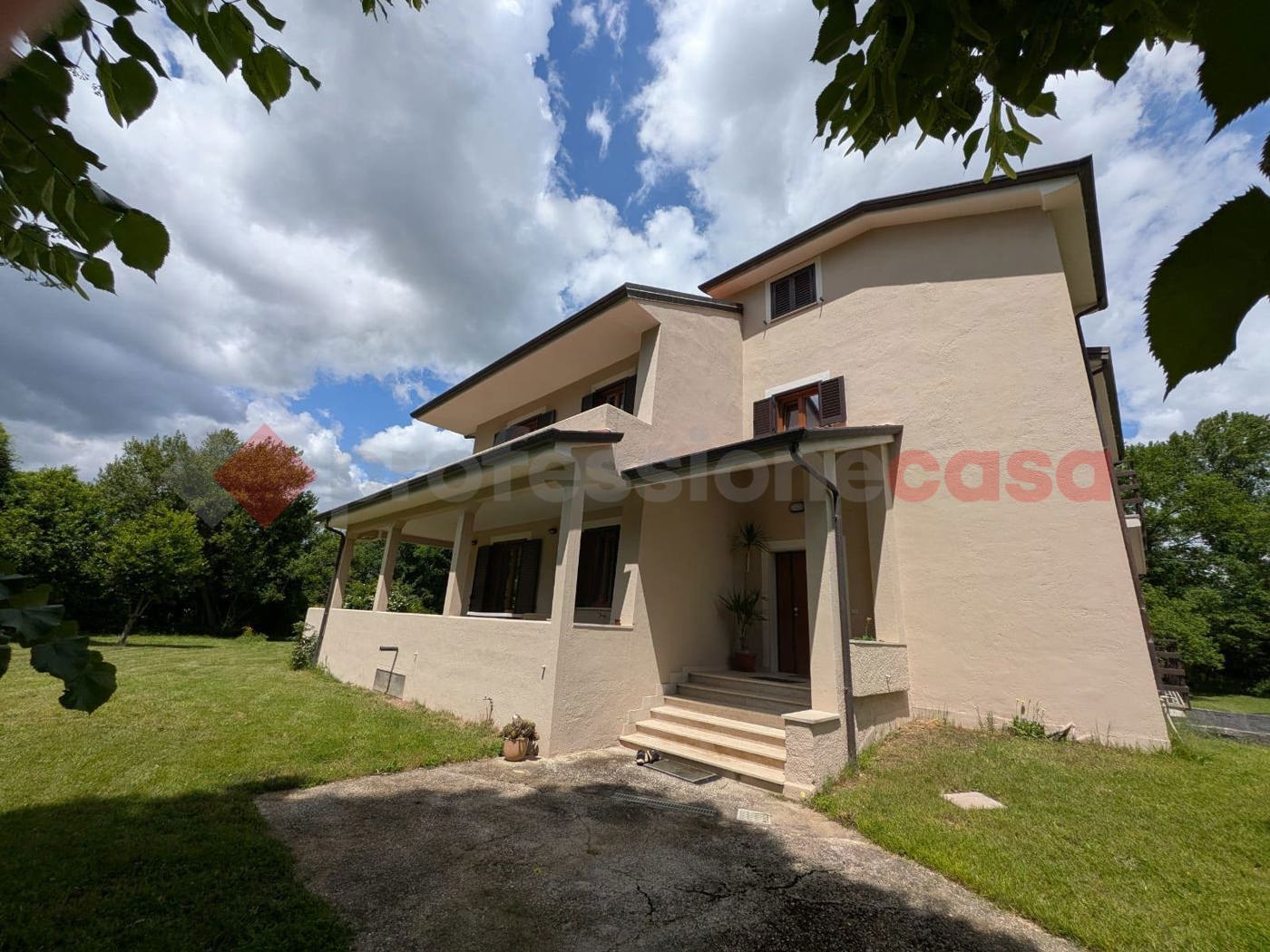 Villa in affitto a Cervaro