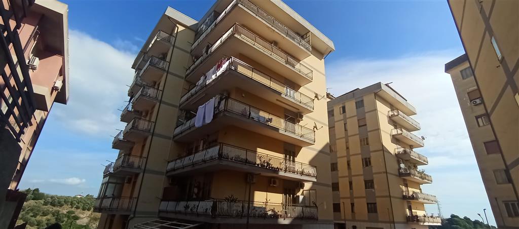 Appartamento in vendita in viale dei normanni, Catanzaro