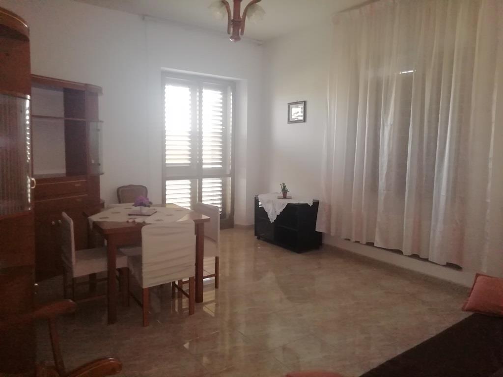 Appartamento arredato in affitto in via luigi siciliani, Catanzaro