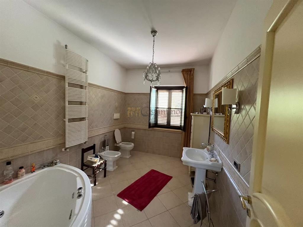 Villa in vendita in via jan� casalicchio, Catanzaro