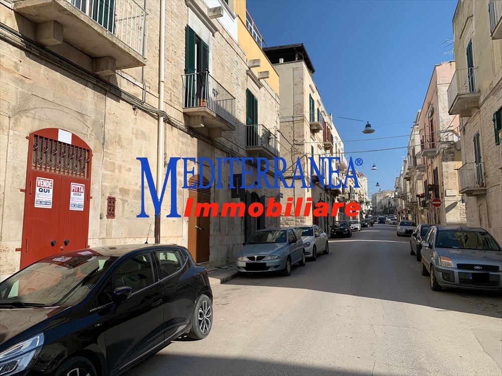Locale commerciale in vendita in via santa barbara 40, Ruvo di Puglia
