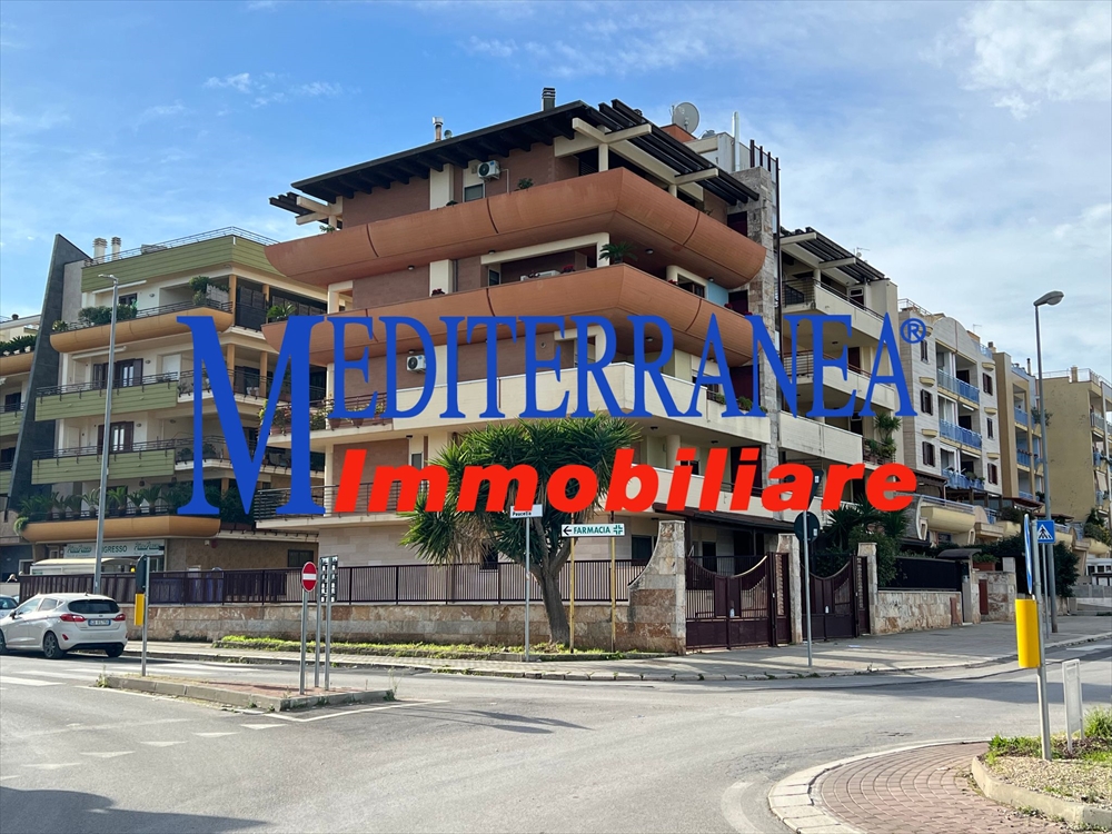 Box/Garage 20mq con box in via pertini, Ruvo di Puglia