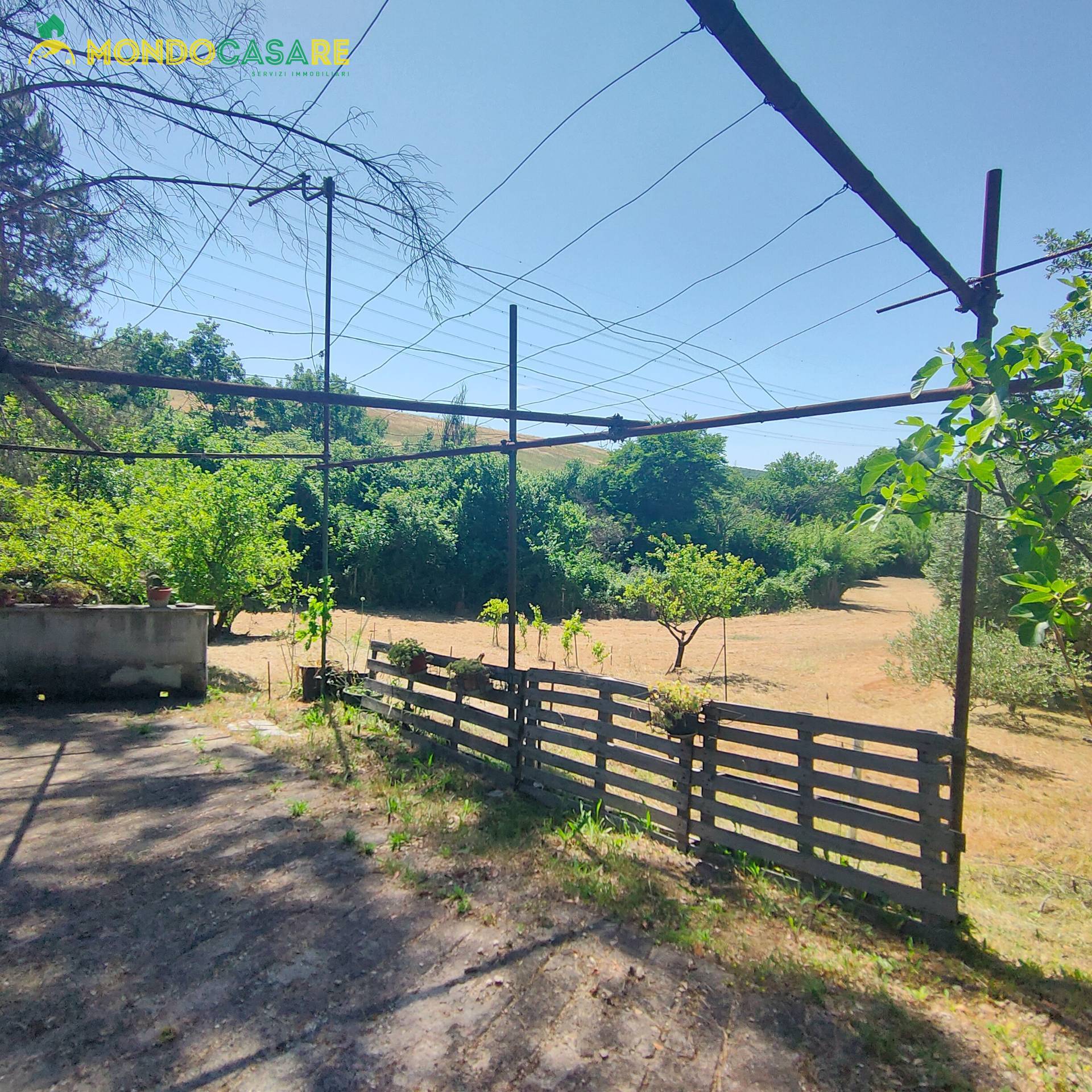 Rustico in vendita a Palombara Sabina