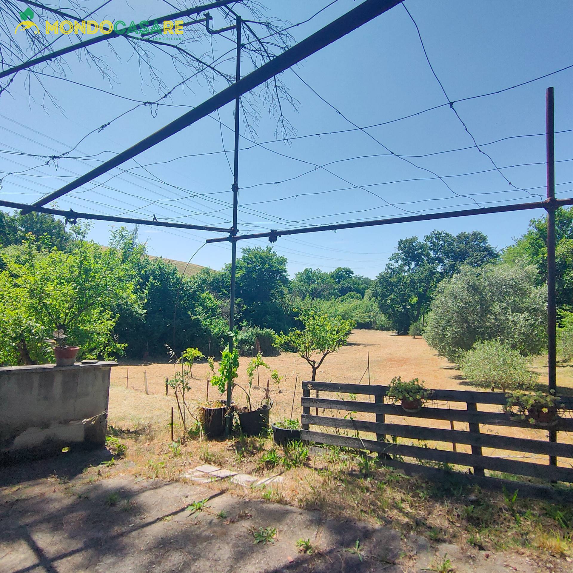 Rustico in vendita a Palombara Sabina