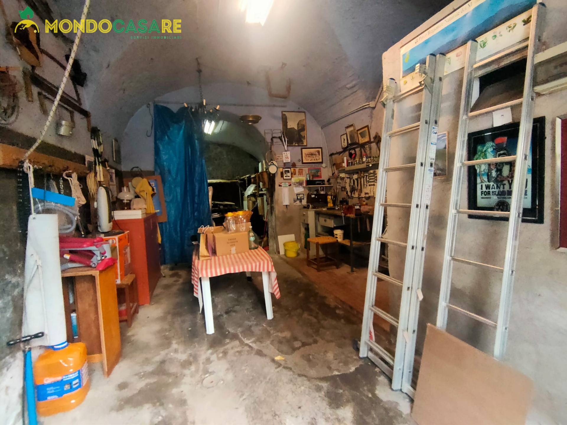 Box o garage in vendita a Palombara Sabina