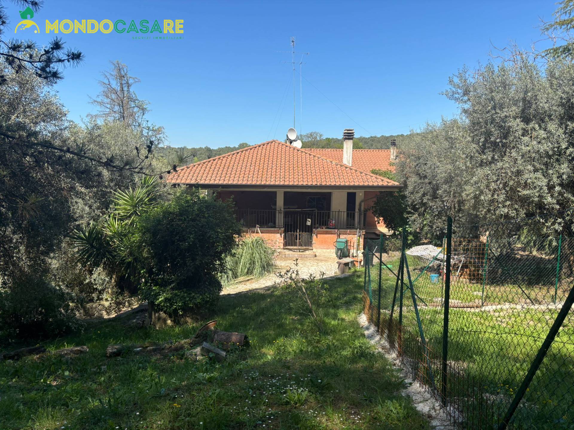 Appartamento in Villa in vendita a Fara in Sabina