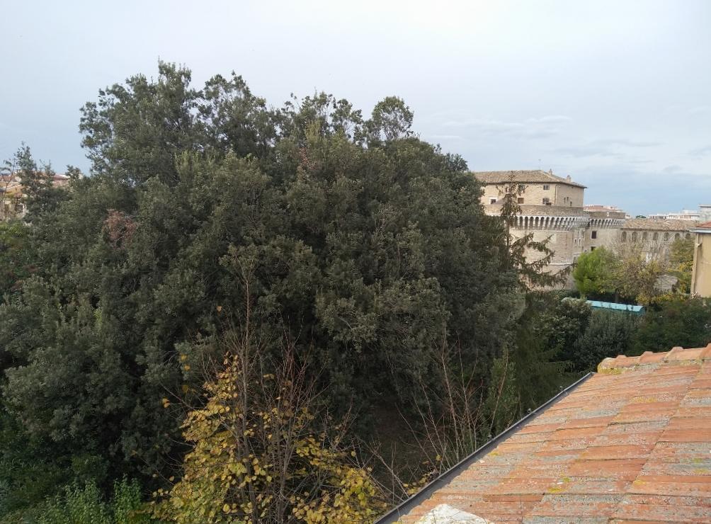 Villa con terrazzo in centro storico, Senigallia