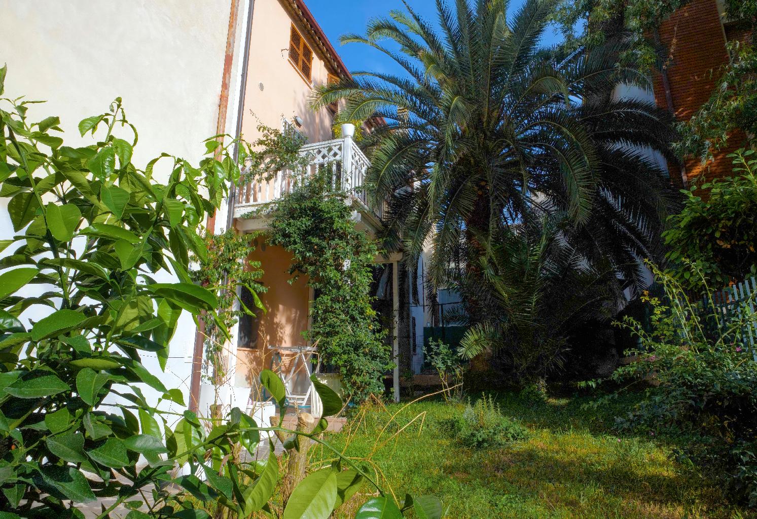 Casa indipendente in vendita in via colombo, Castelleone di Suasa