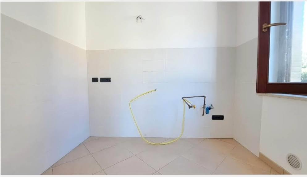 Appartamento con giardino in bettolelle, Senigallia