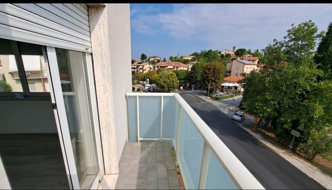 Appartamento con giardino in via martiri ungheresi 30, Ostra Vetere