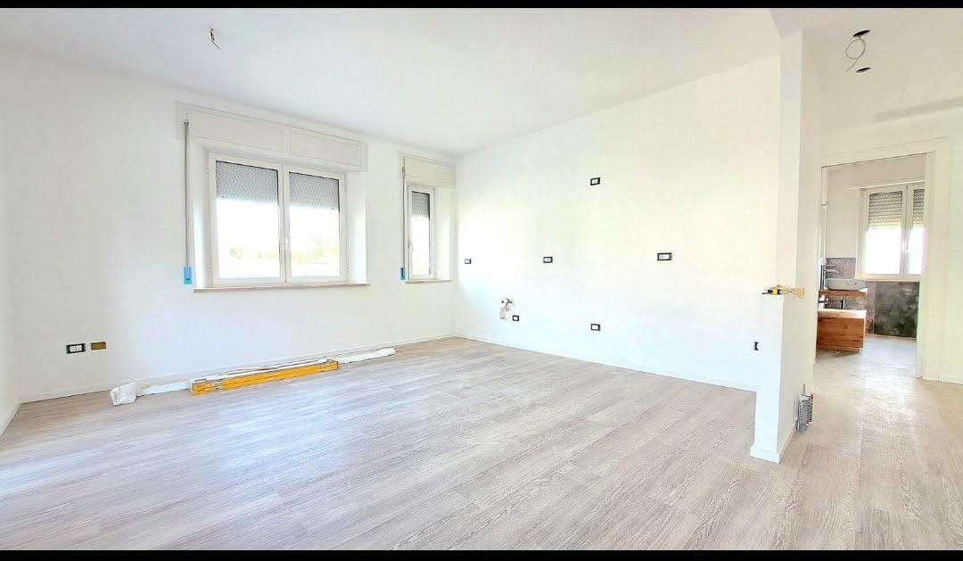 Appartamento con giardino in via martiri ungheresi 30, Ostra Vetere