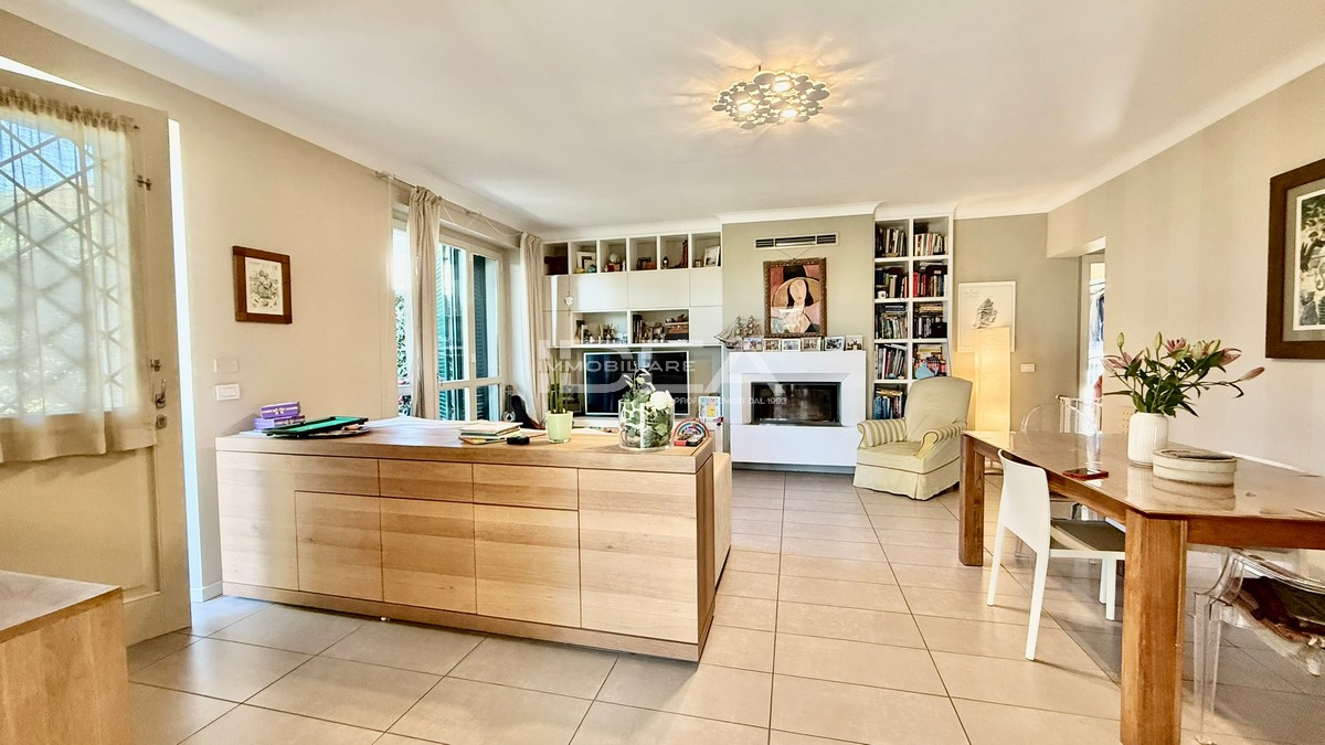 Villa con giardino in via delle pianacce, Capannori