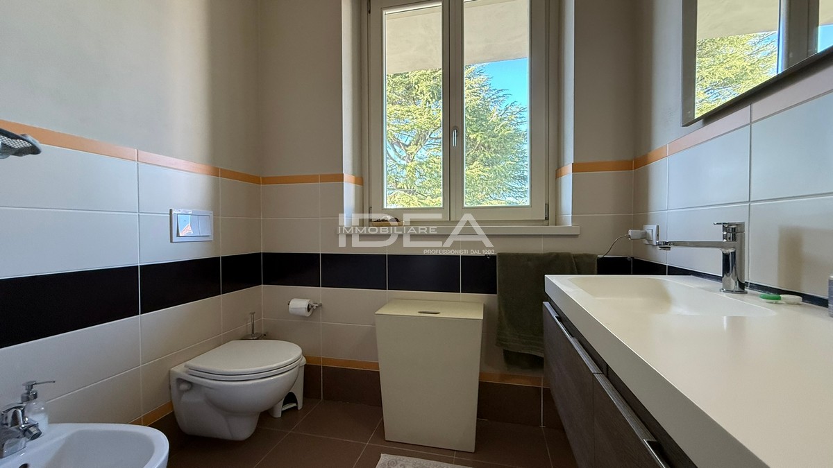 Villa con giardino in via delle pianacce, Capannori