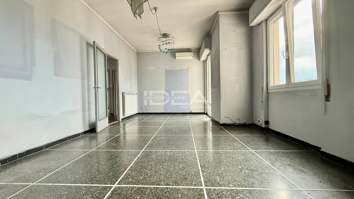 Appartamento in vendita in via amendola, Lucca