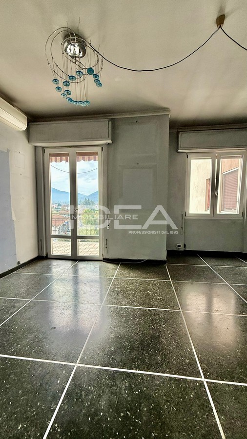 Appartamento in vendita in via amendola, Lucca