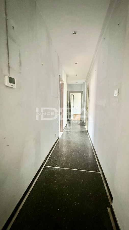 Appartamento in vendita in via amendola, Lucca