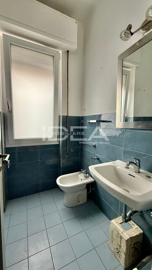 Appartamento in vendita in via amendola, Lucca