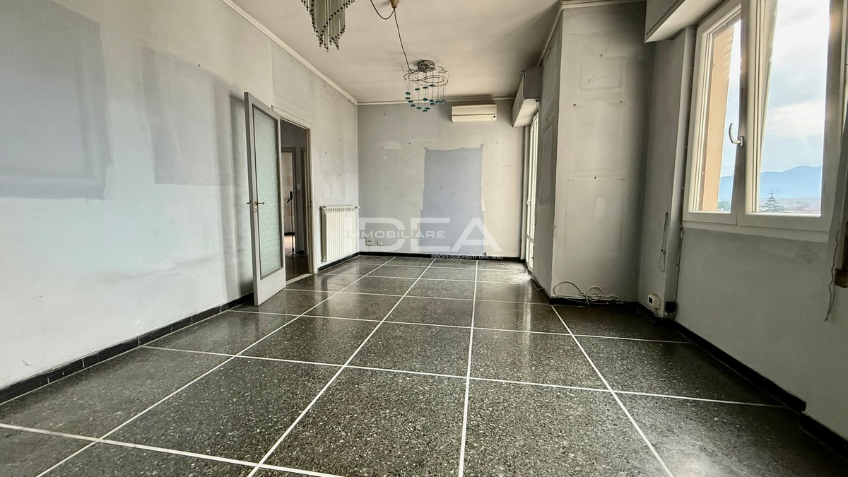 Appartamento in vendita in via amendola, Lucca