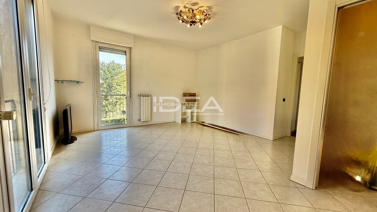 Trilocale in vendita in via consani, Lucca