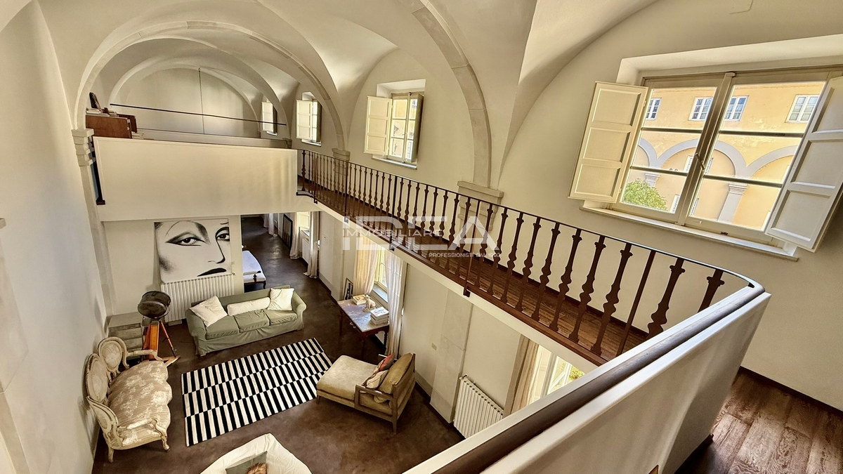 Appartamento in vendita in via san micheletto, Lucca