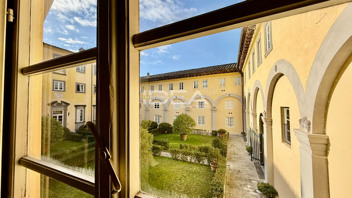 Appartamento in vendita in via san micheletto, Lucca